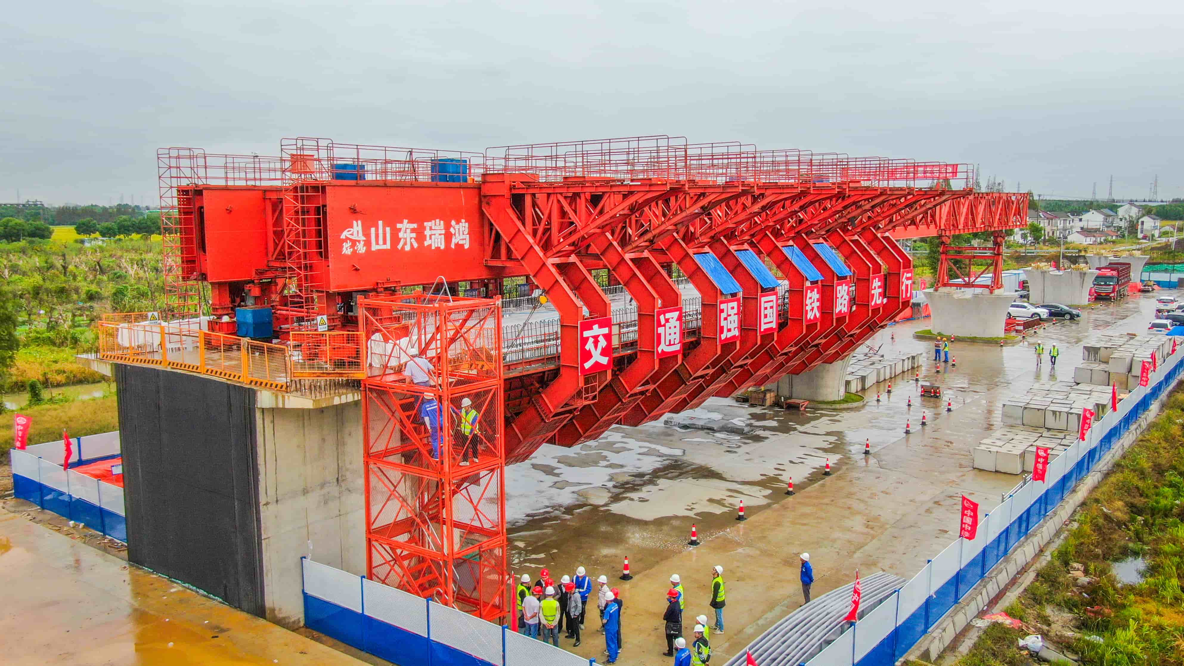 湖北荆门移动模架租赁厂家 使用铁路架桥机的小建议